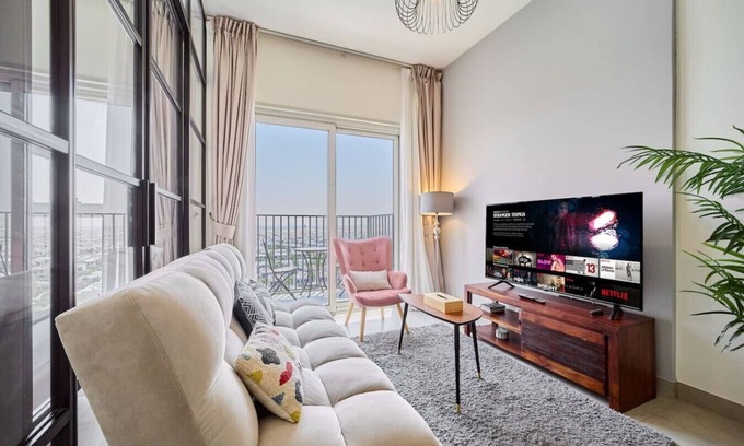 Dubai Apartment | 1BR in Collective | Pool, Gym & Co-Working Space