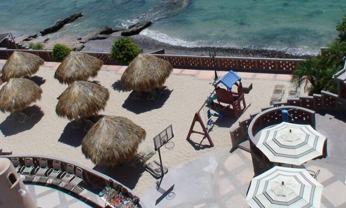 Villas California Resort | 1BR Oceanside Resort w/ WiFi & Pool & 5 Min. to Beach