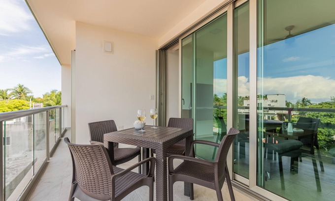 Centro - Supmza 001 Condo | 1BR PH Downtown w/Rooftop Pool