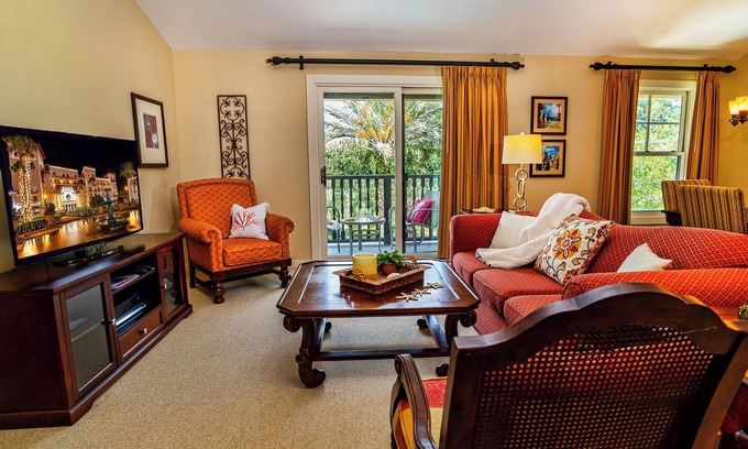 St. Augustine Condo | 1BR Pool-Hot Tub - Sleeps 4 - long or short stays ok - private balcony