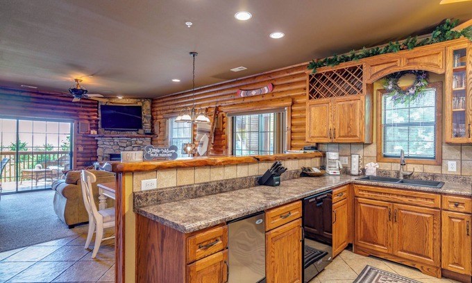 Indian Point Condo | 1BR Village At Indian Point 2102 near SDC - Free Tickets Daily ($500 Value)