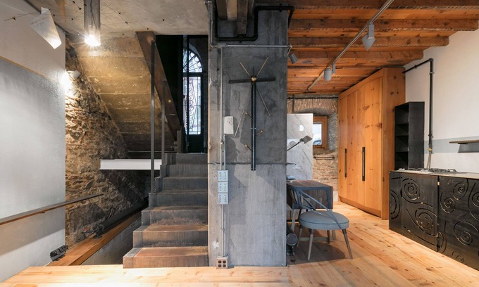 Tophane House | 1st floor dublex with garden