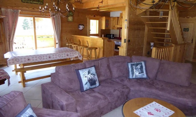 Pralognan-la-Vanoise Apartment | 1st floor, terrace, balcony, fireplace or stove, parking, tv, 158m², Pralognan-la-Vanoise