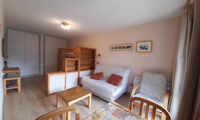 Aussois Apartment | 1st floor, view mountain, terrace, tv, ski locker, 35m², Aussois