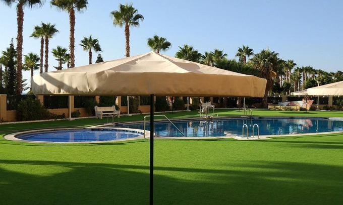 Marina d'Or Apartment | 1st sea line apartment in Marina d'Or with lawn and beach [Family]