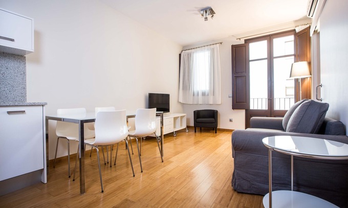 el Mercadal Apartment | 2 + 1 apartment in Girona