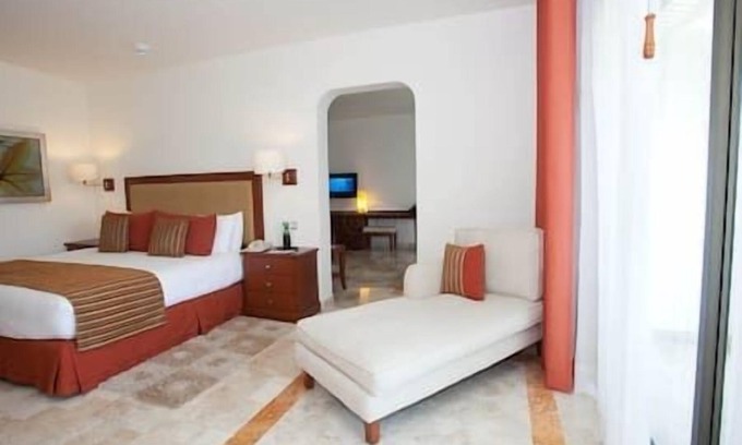 Marina Vallarta Hotel | 2/2 Melia Resort & Spa, Pool, Hot Tub, Balcony!