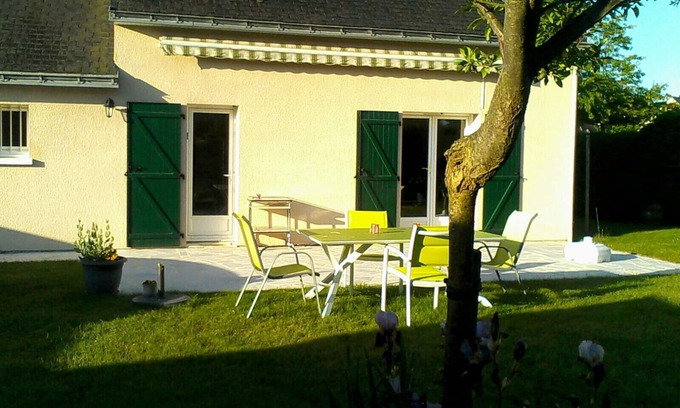 Saint-Nazaire House | 2.5km from the seafront and 10mn from La Baule