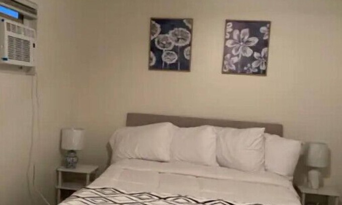 Riverside Apartment | 2 bd hidden gem+private backyard