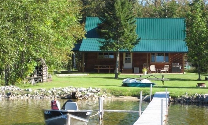 Gould City House | 2 Bdrm Lake Front Log Home on S Manistique Lake with Fireplace