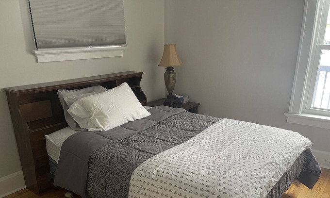 Wausau Apartment | 2 BDRM, Pet ok, 10 min. to Aspirus H on main level
