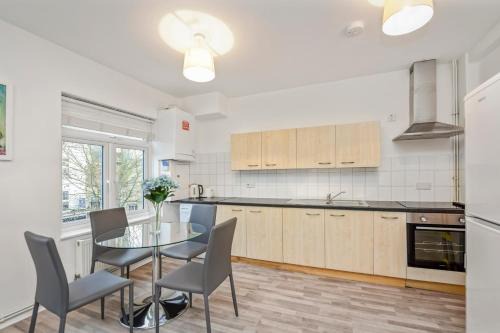 Finsbury Park Apartment | 2 Bed Apartment- Finsbury Park Station C
