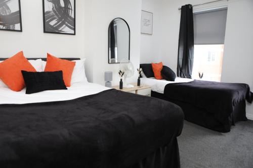 Adamsdown Apartment | 2-Bed Apartment with Rooftop Garden in Prime Cardiff City Location
