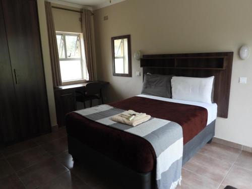 Harare Apartment | 2 Bed Apt with en-suite and kitchenette - 2066