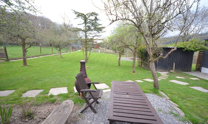 Denbigh Cabin | 2-bed Cabin Sleeps 4 -small Pets Ok -free Parking