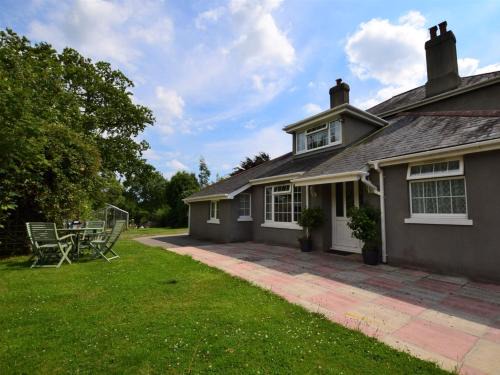 Liverton House | 2 Bed in Ashburton 53519