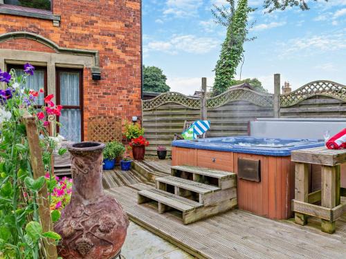 Morpeth House | 2 Bed in Cresswell CN194