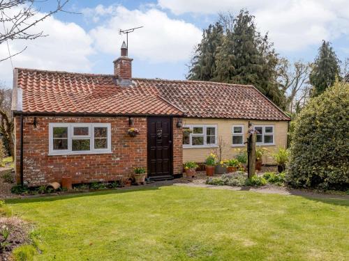 Geldeston House | 2 Bed in Geldeston HISN8