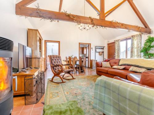 Saxilby House | 2 Bed in Saxilby 93058