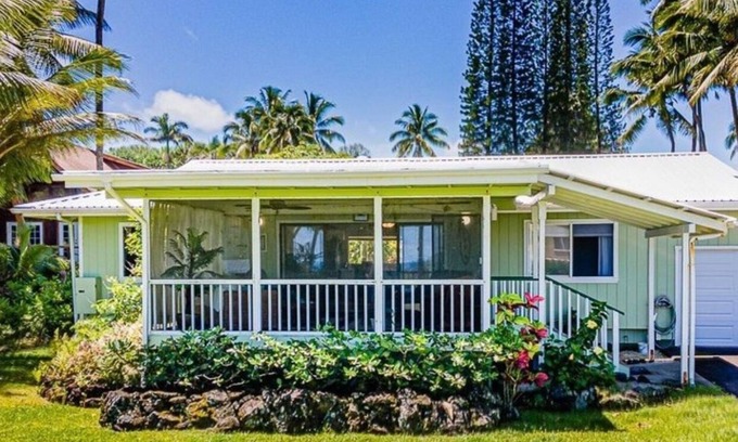 Kapoho House | 2 bed with office at oceanfront park & amazing views!