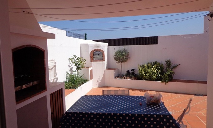 Vila Nova de Milfontes House | 2-bedr. Harmony villa with garden 250 meters from Patacho sea beach
