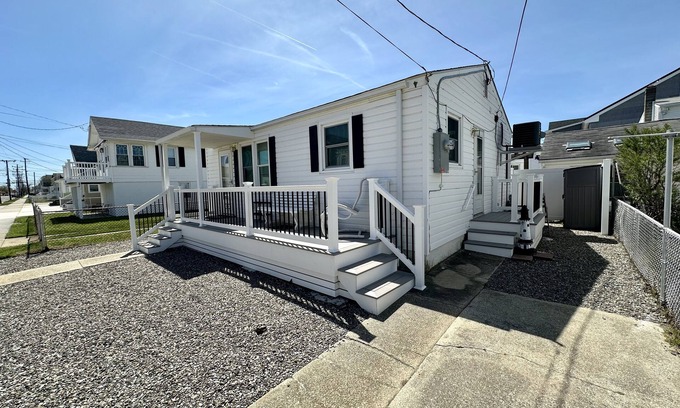 Cape May - Wildwood Cottage | 2 bedroom, 1 bath, North Wildwood beach cottage!
