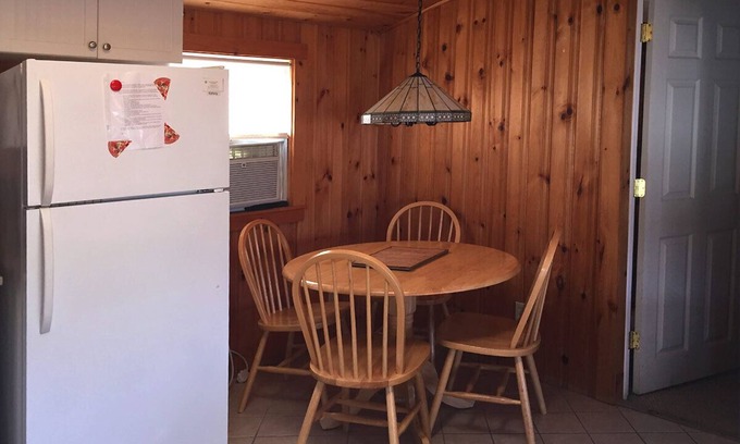 Wells Cottage | 2 BEDROOM 2 BATHROOM #1