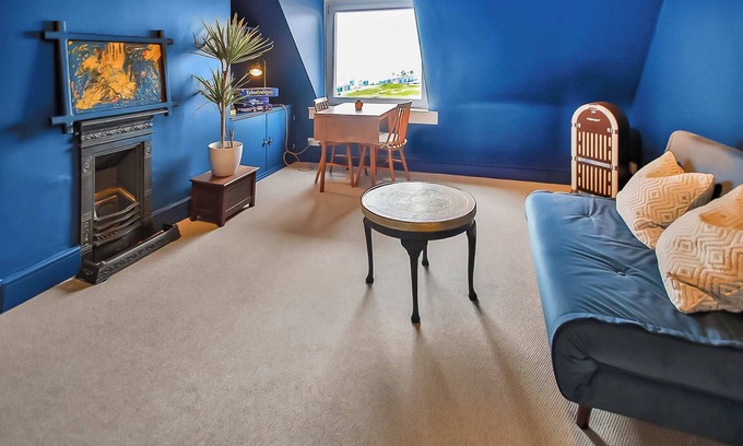 St Leonards-On-Sea Cottage | 2 bedroom accommodation in St. Leonards-On-Sea
