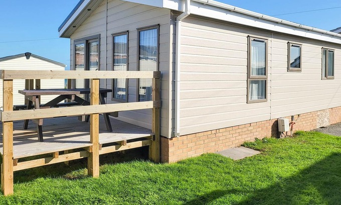 Bacton Cabin | 2 bedroom accommodation in Bacton-on-Sea