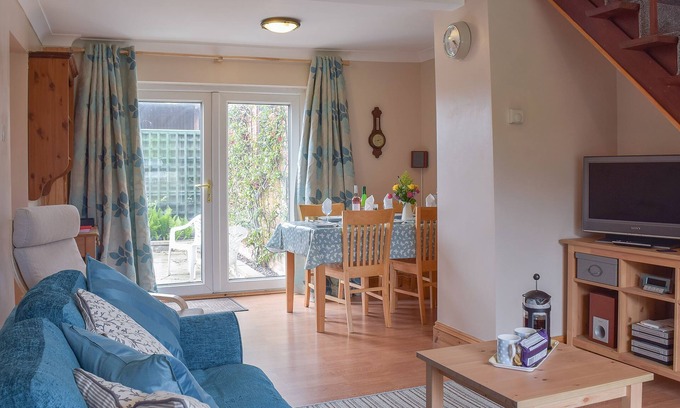 West Somerton Cottage | 2 bedroom accommodation in West Somerton, near Winterton-on-Sea