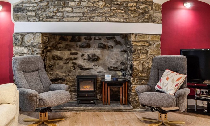 Llanfynydd Cottage | 2 bedroom accommodation in Llanfynydd