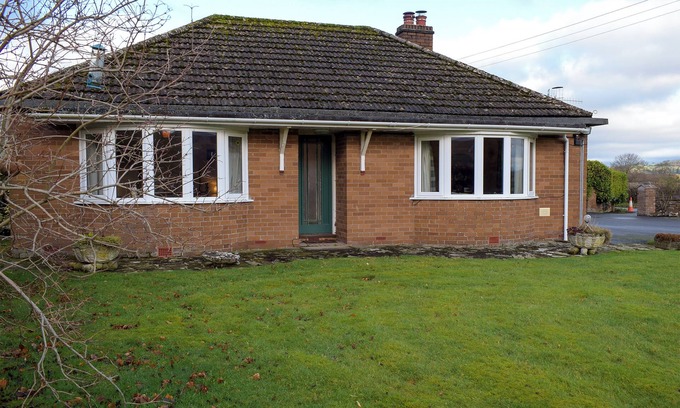 Presteigne Cottage | 2 bedroom accommodation in Walton, near Kington