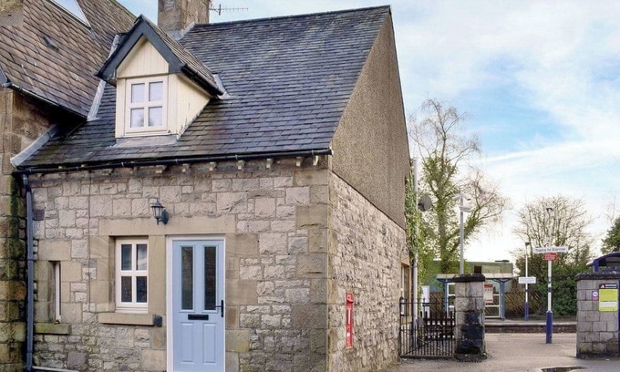 Carnforth Cottage | 2 bedroom accommodation in Silverdale