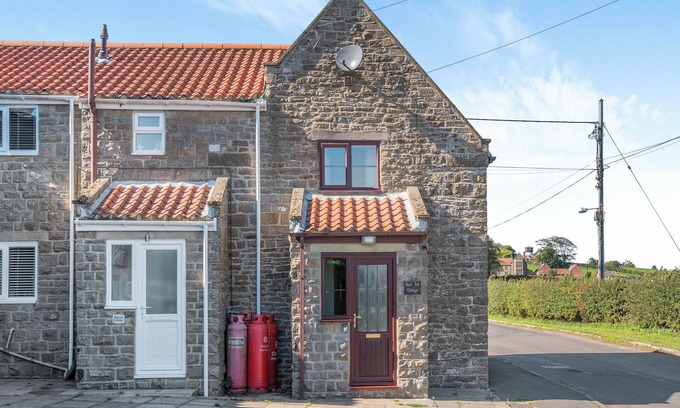 Briggswath Cottage | 2 bedroom accommodation in Ugthorpe, near Whitby