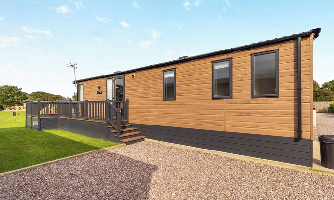Congleton Ski Chalet | 2 bedroom accommodation in Eaton, Congleton