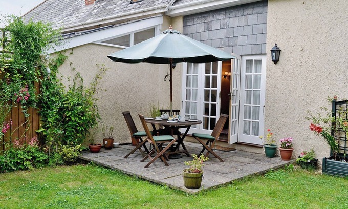 Cullompton Cottage | 2 bedroom accommodation in Kentisbeare, near Cullompton