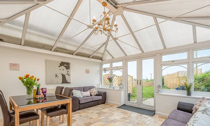 Llangynin Cottage | 2 bedroom accommodation in Llangynin