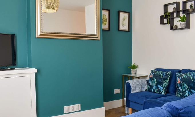 Worthing Cottage | 2 bedroom accommodation in Worthing, near Arundel
