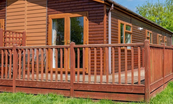 Yaxham Cabin | 2 bedroom accommodation in Yaxham, Dereham