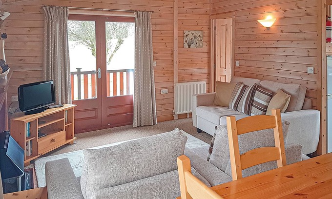 Newport Ski Chalet | 2 bedroom accommodation in Newport, Pembrokeshire