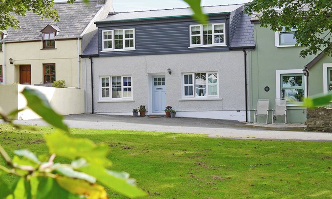Neyland Cottage | 2 bedroom accommodation in Neyland