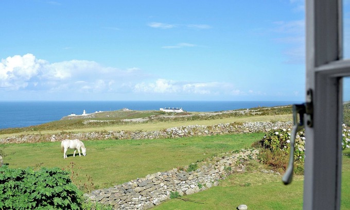 Lower Boscaswell Cottage | 2 bedroom accommodation in Lower Boscaswell, Pendeen