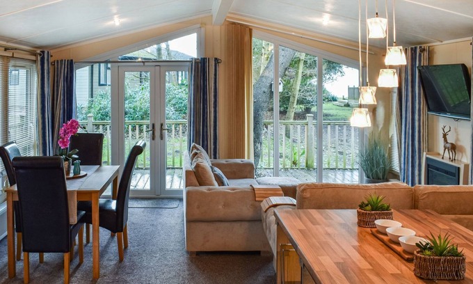Corton Cottage | 2 bedroom accommodation in Corton