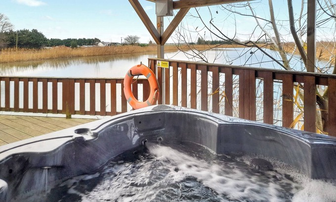 Ely Ski Chalet | 2 bedroom accommodation in Ely