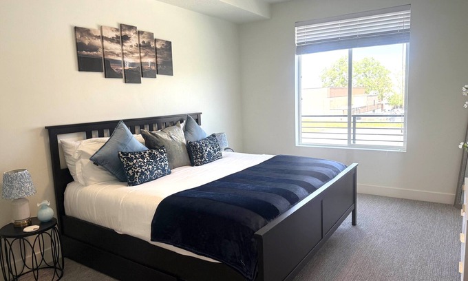 Downtown Salt Lake City Apartment | 2-bedroom apartment in enjoyable SLC with fitness room, AC, FREE PARKING