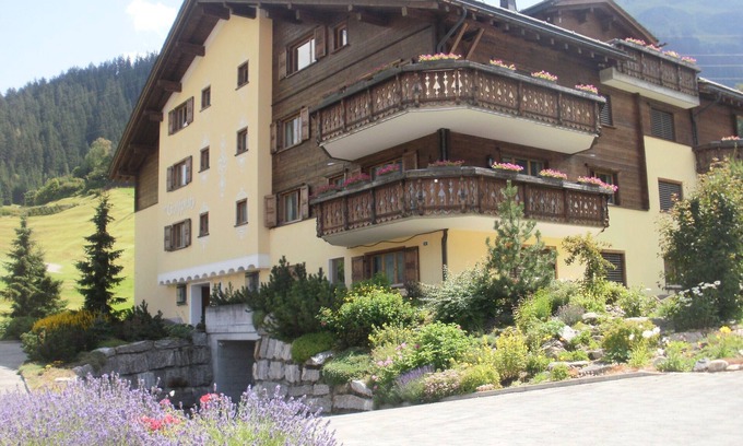 Klosters-Serneus Apartment | 2-bedroom apartment, ideal for skiing, golf, hiking and biking, sleeps 5