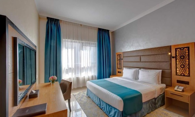 Al Sufouh 2 Apartment | 2 Bedroom Apartment Near Dubai Internet City Metro