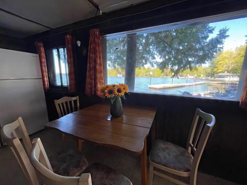Rosedale House | 2-bedroom Balsam Lake Lower Boathouse #1A