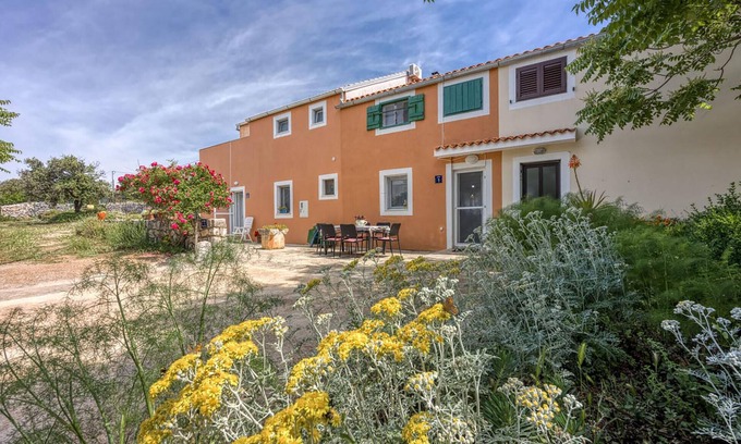 Veli Losinj Apartment | 2 bedroom beautiful apartment in Veli Losinj