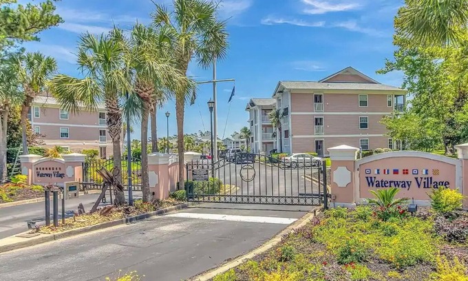 Carolina Forest Condo | 2-bedroom condo, 7-minute drive to Broadway at the Beach